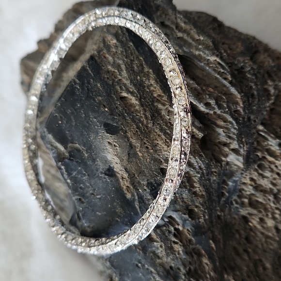 2/$10 - Lia Sophia silver bracelet with rhinestone - Picture 6 of 7